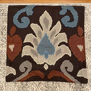 Pottery Barn pillow cover 24”x24”